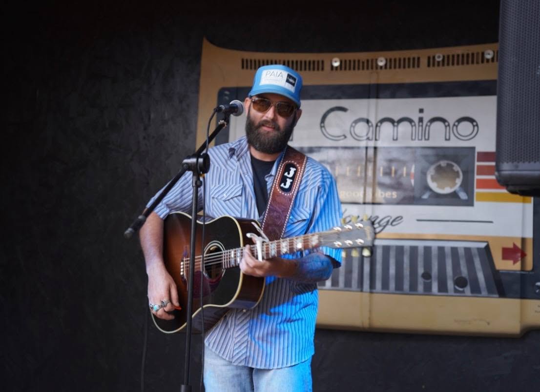 Live Music | Justin "JJ" Jones