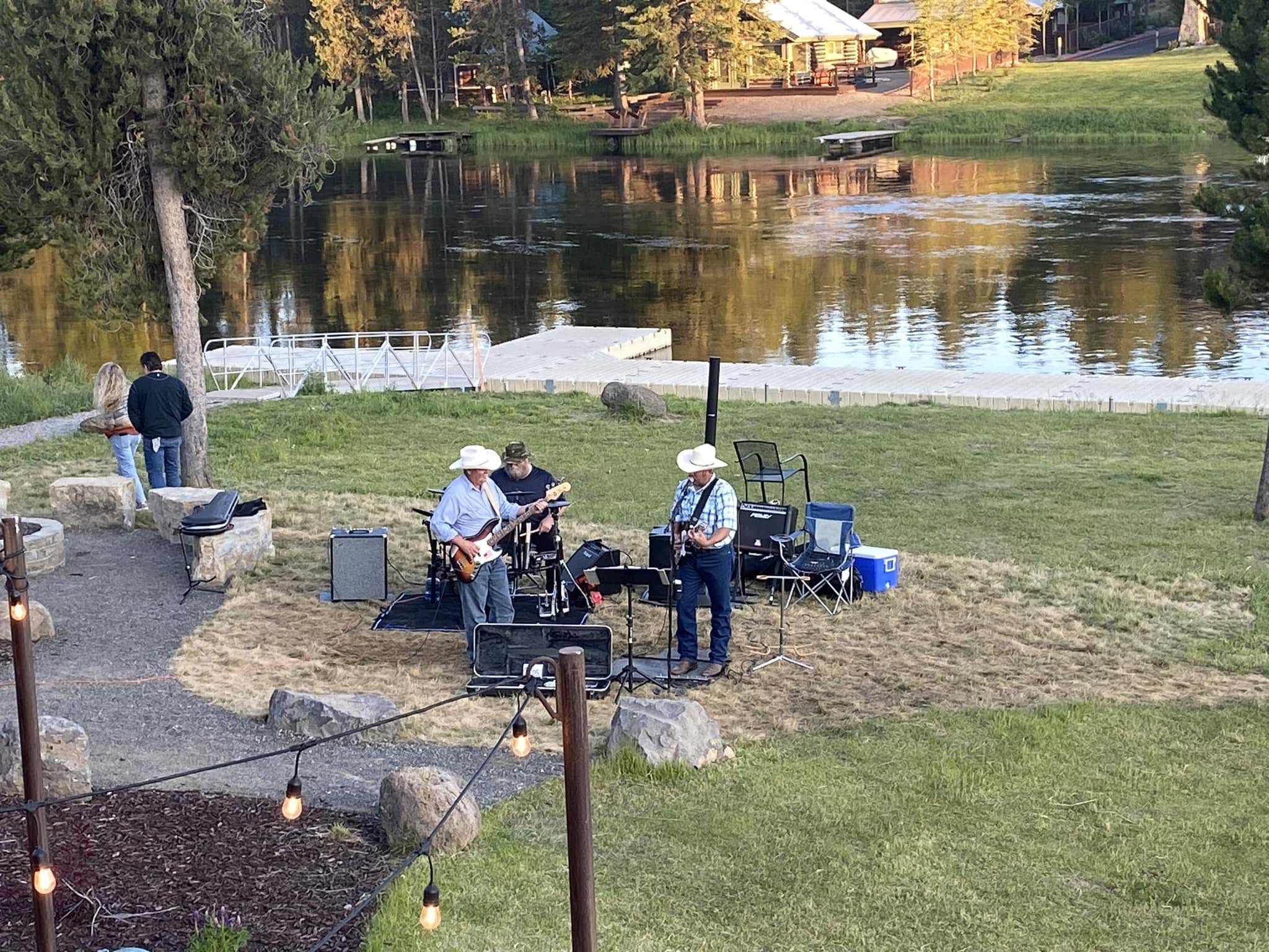 Live Music on the River | Cafe Sabor